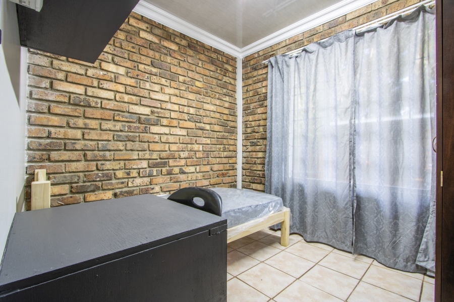 16 Bedroom Property for Sale in Die Bult North West